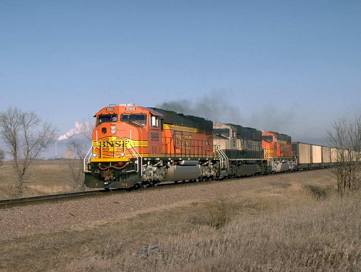 BNSF9969XL.JPG