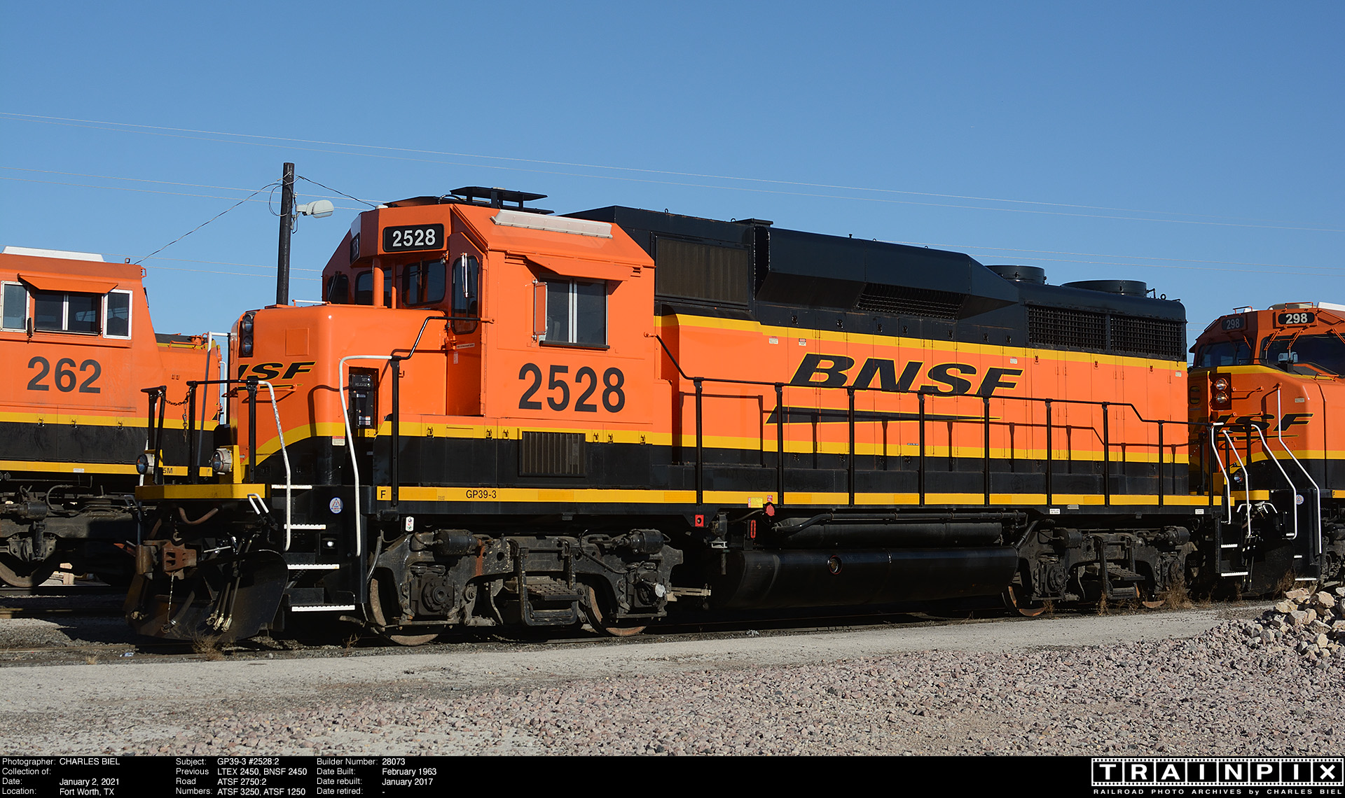 The BNSF Photo Archive - GP39-3 #2528