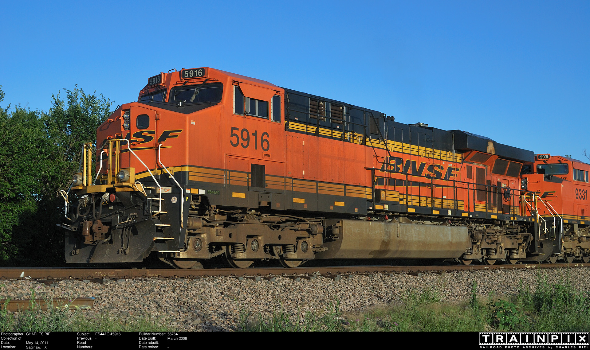 5916.JPG